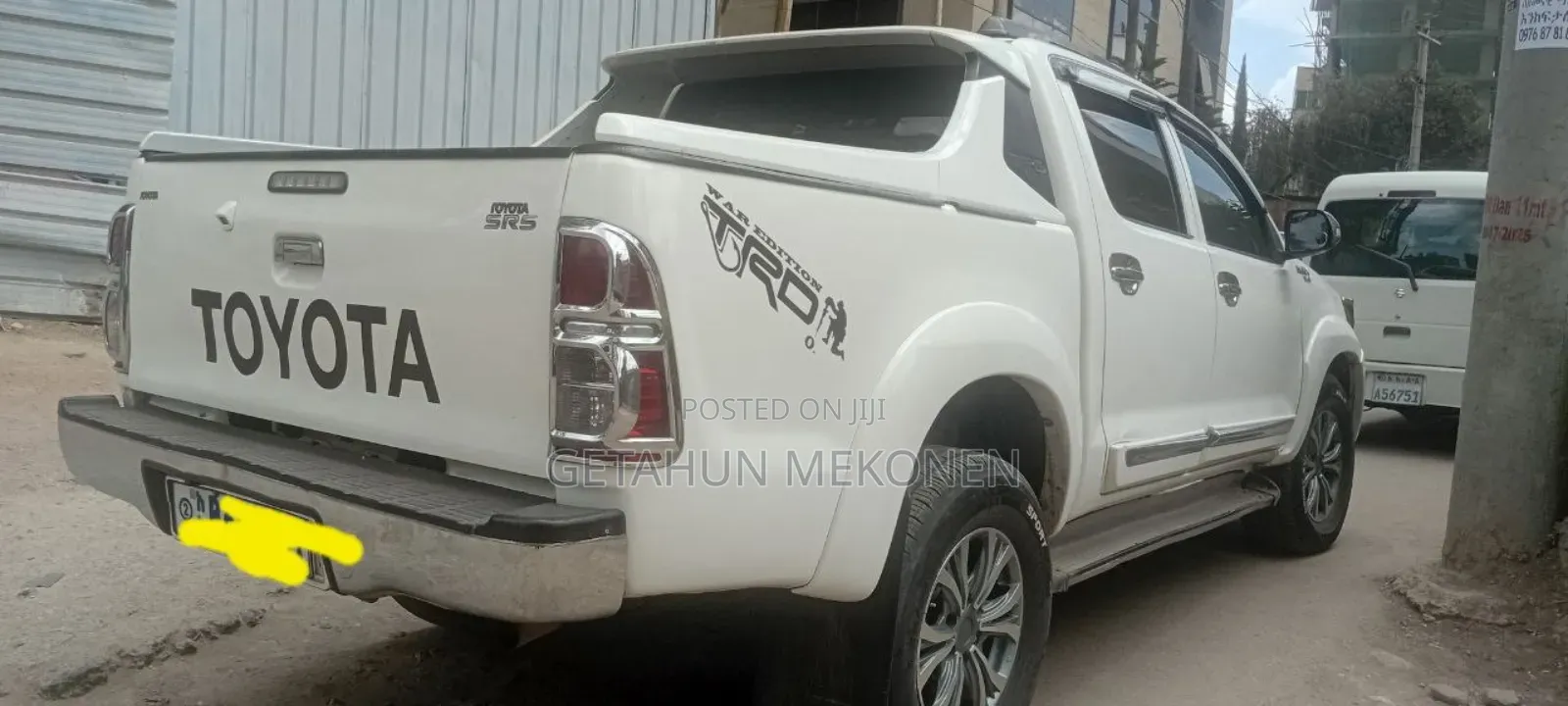 Toyota Hilux 2012 White