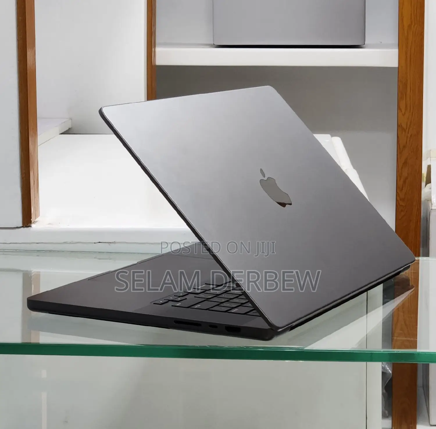 New Apple MacBook Pro 2024 M3 Max 16-inch 36GB Apple M3 Max SSD 1T