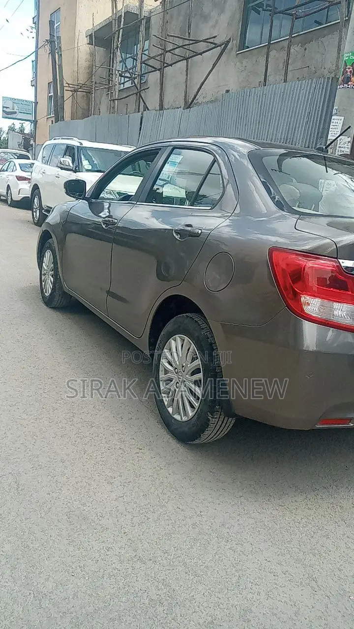 Suzuki Dzire 2022 Gray