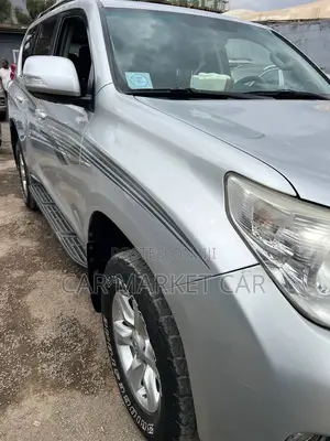 Toyota Land Cruiser Prado 3.0 TD 2012 Silver
