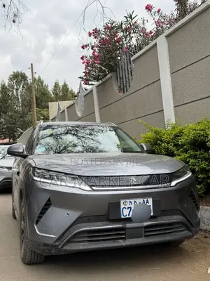 BYD Yuan Up 2025 Gray