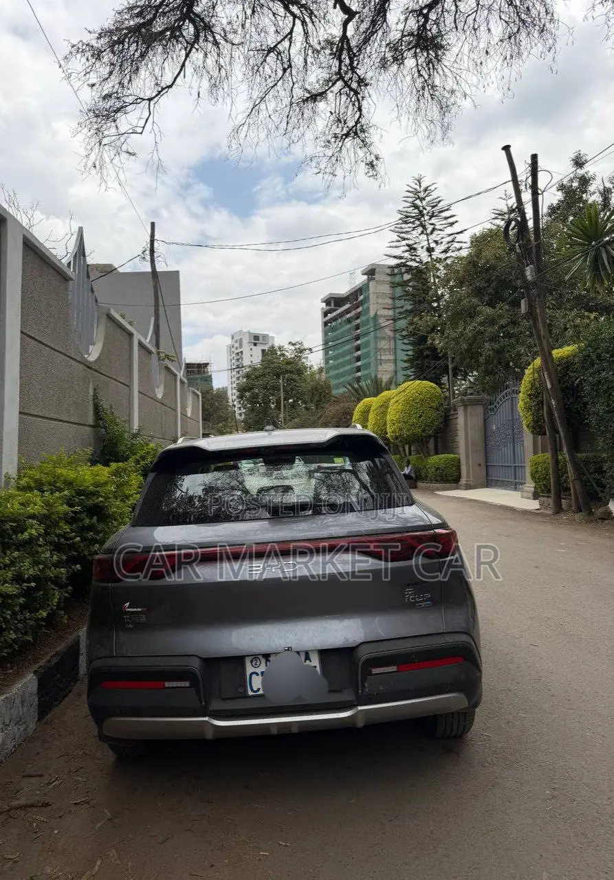 BYD Yuan Up 2025 Gray