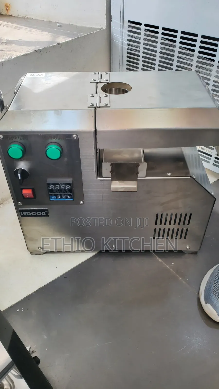 20 Kg / Hour Oil Press Machine Ledon
