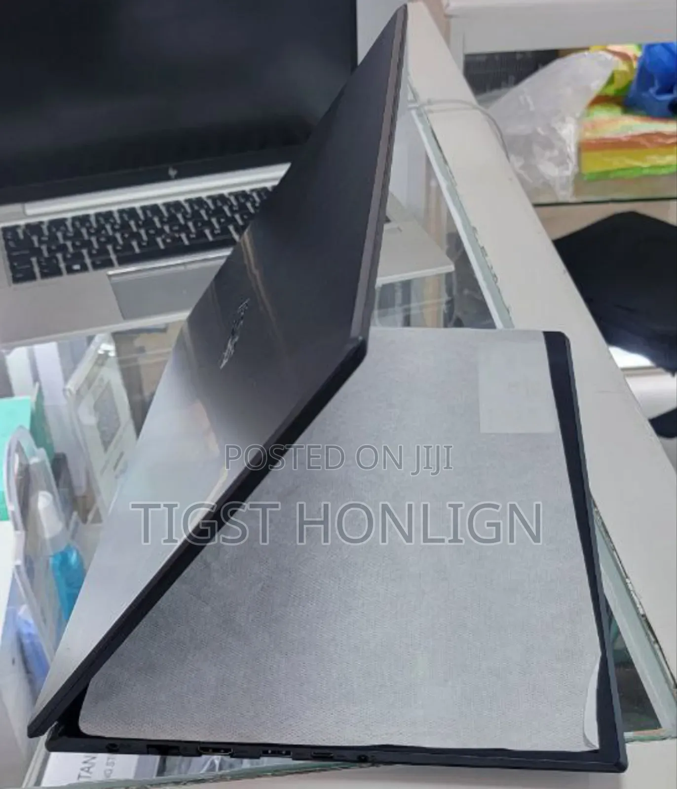 New Laptop Asus ASUSPRO B9440UA 8GB Intel Core i5 SSD 512GB