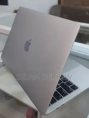 New Laptop Apple MacBook Pro 2020 8GB Intel Core i5 SSD 256GB