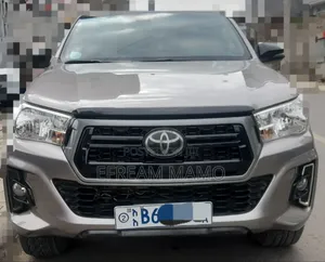 Toyota Hilux 2020 Gray
