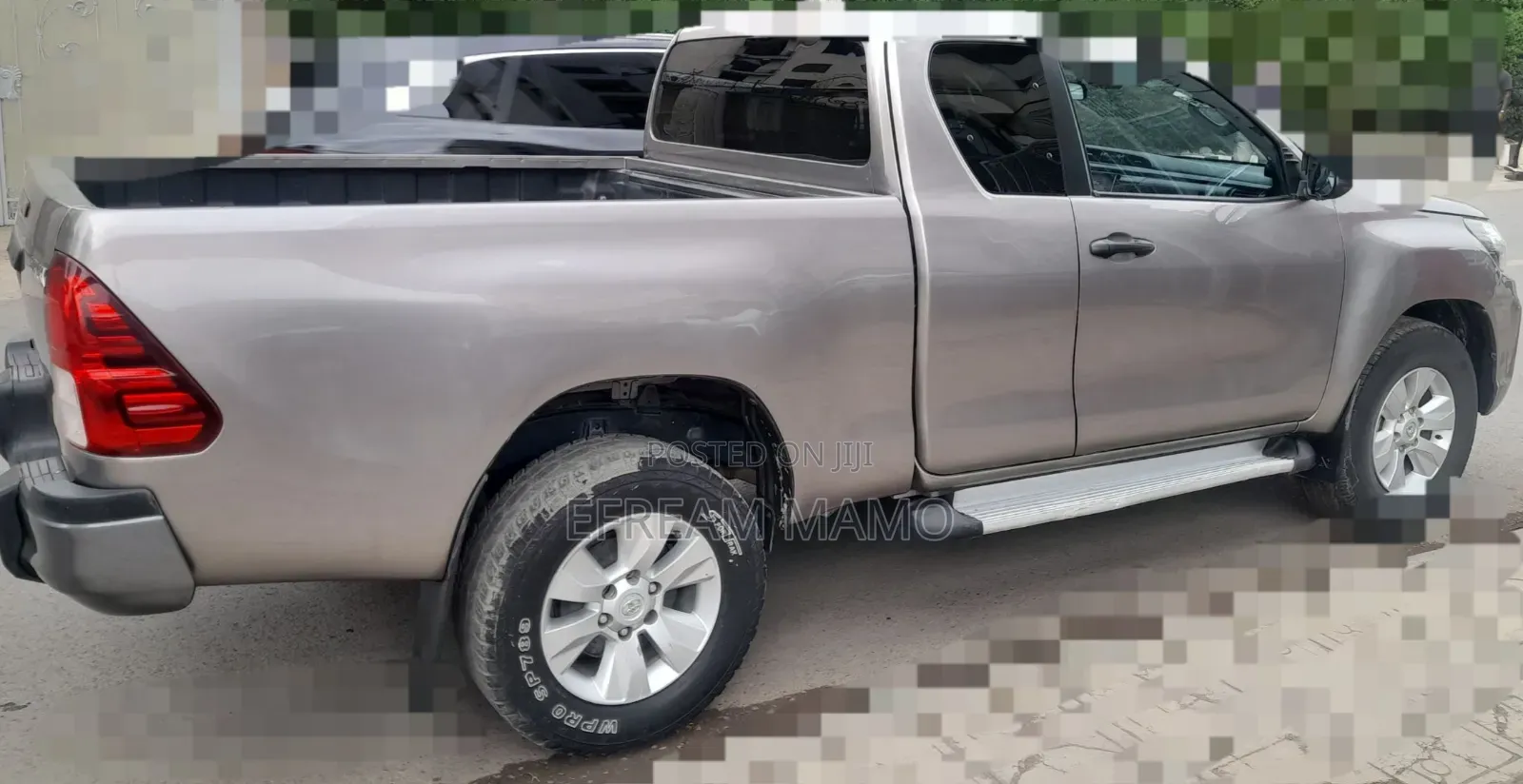 Toyota Hilux 2020 Gray