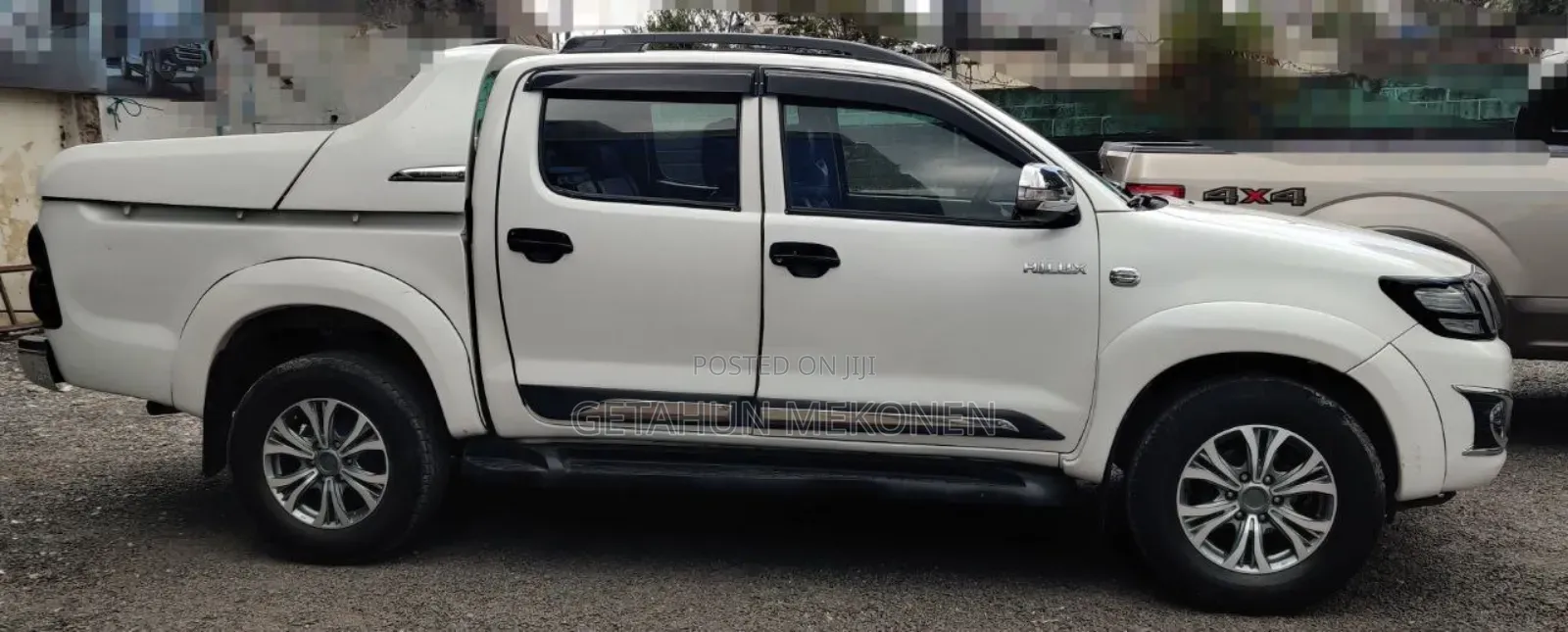 Toyota Hilux 2012 White