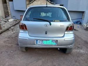 Toyota Yaris 2004 Silver