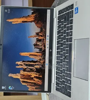 New Laptop HP EliteBook 840 G8 16GB Intel Core i5 SSD 512GB