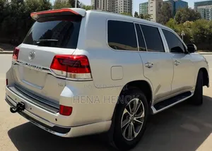 Toyota Land Cruiser 2020 Silver