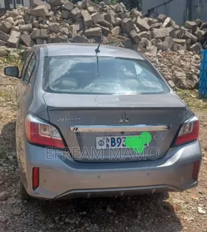 Mitsubishi Attrage 2021 Gray