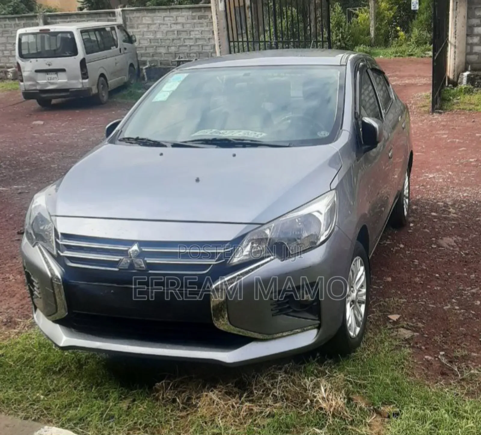 Mitsubishi Attrage 2021 Gray