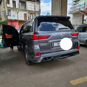 Lexus LX 570 AWD 2019 Gray