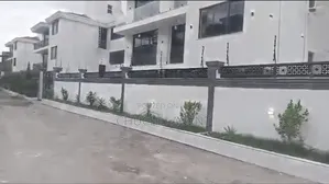 8bdrm House in Bole for sale