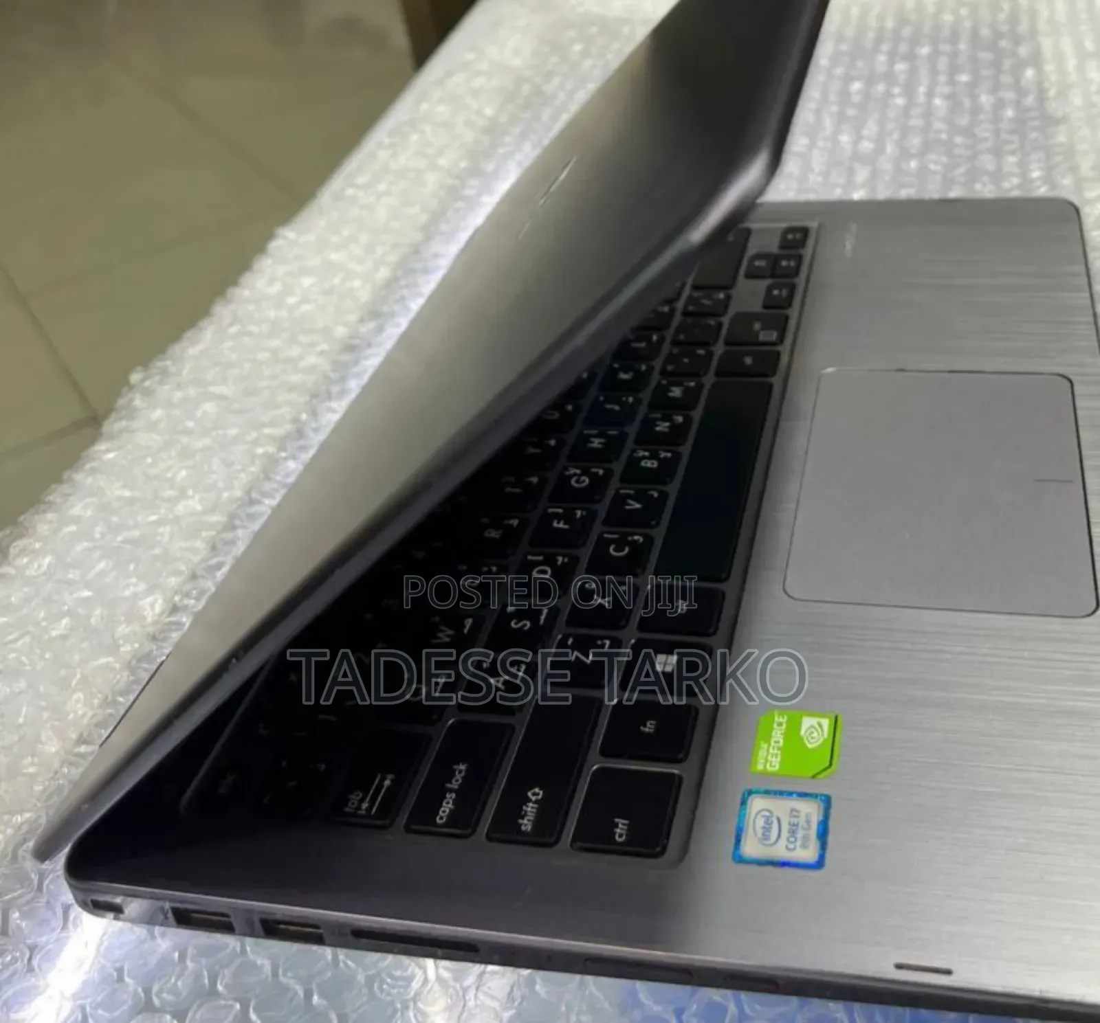 New Laptop Asus VivoBook Flip 14 TP401NA 8GB Intel Core i7 SSD 1T