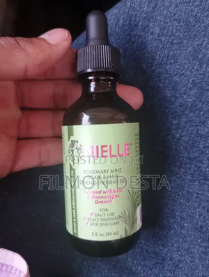 Mielle Rosemary Mint Scalp Hair Strengthening Oil
