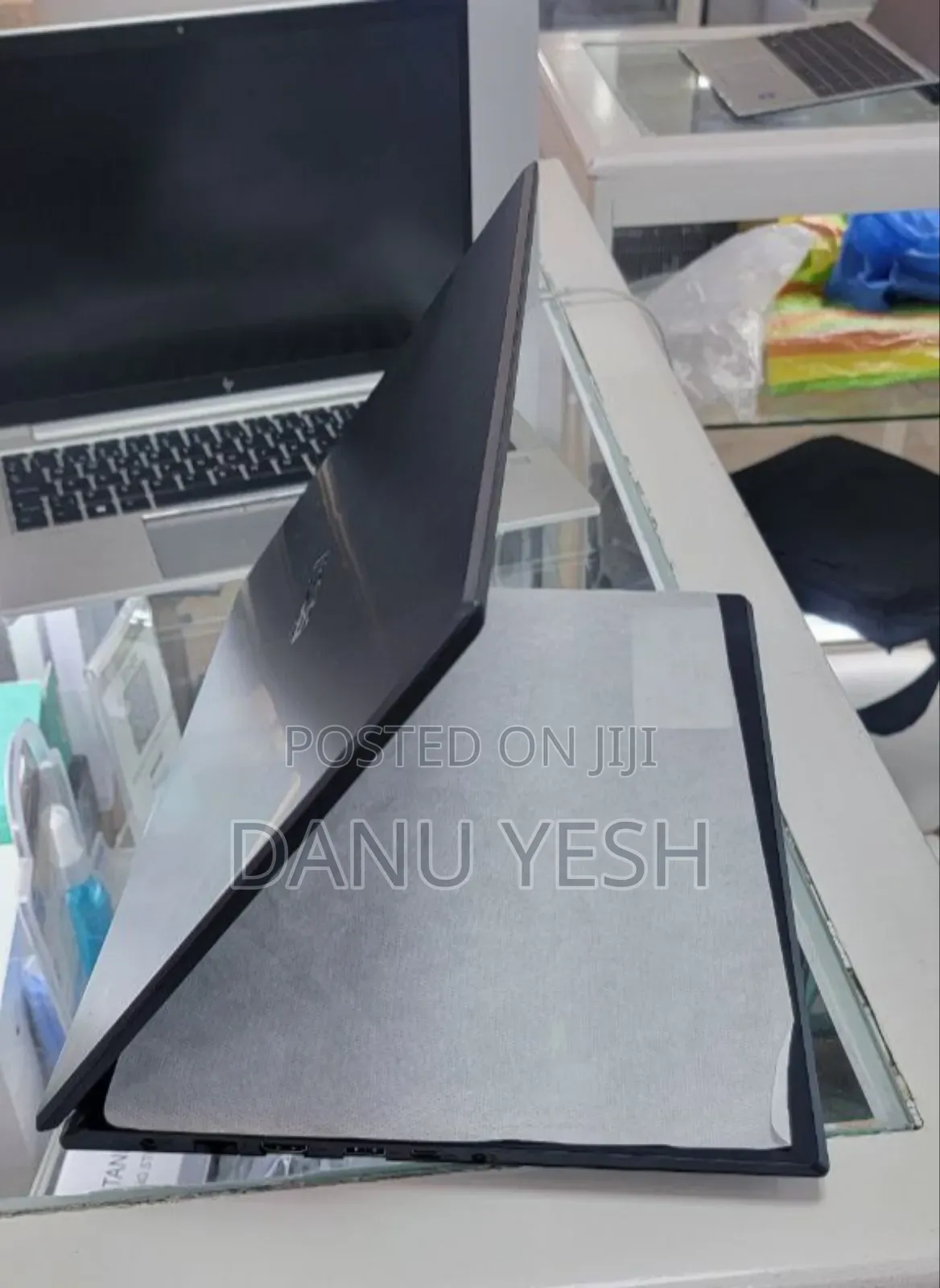 New Laptop Asus 8GB Intel Core i5 SSD 512GB