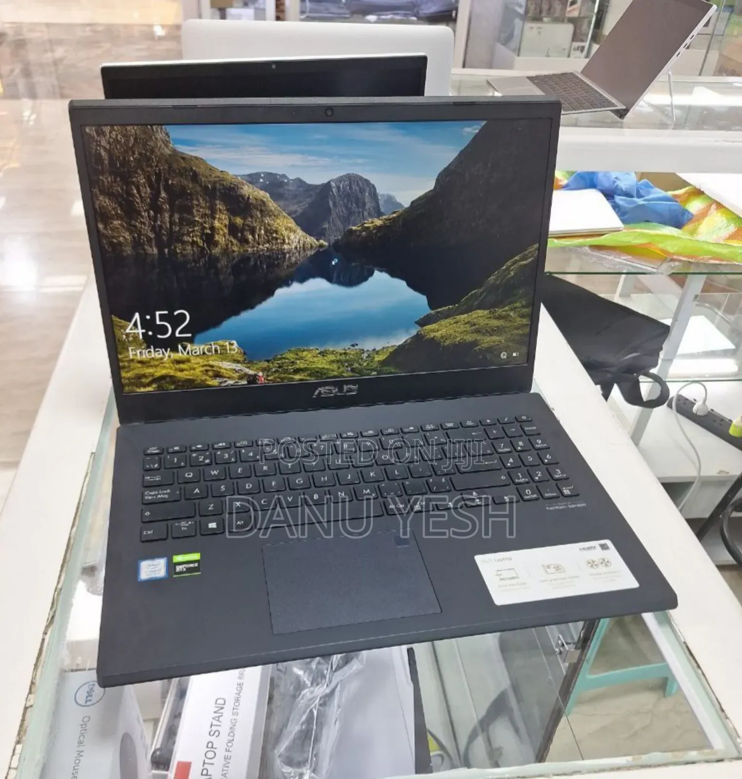 New Laptop Asus 8GB Intel Core i5 SSD 512GB
