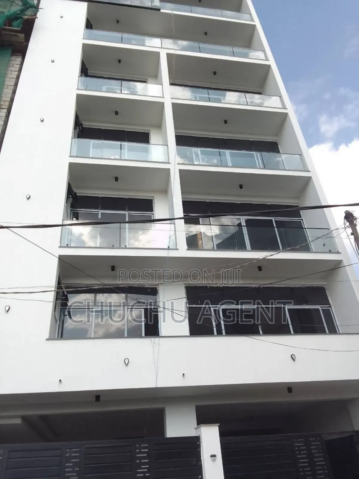 20bdrm Apartment in Bole for rent
