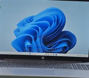 New Laptop HP Pavilion 15 16GB Intel Core 5 SSD 512GB