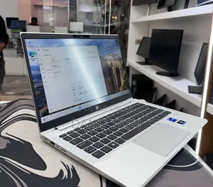 New Laptop HP ProBook 430 G8 16GB Intel Core i7 SSD 256GB