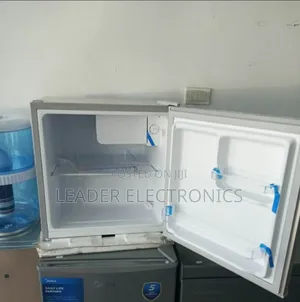 Skyrun Mini Refrigerator – Compact | Efficient Cooling Stylish Design