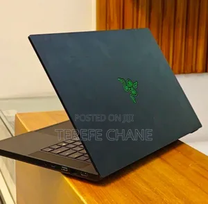 New Laptop Razer Blade 16GB Intel Core i7 SSD 512GB