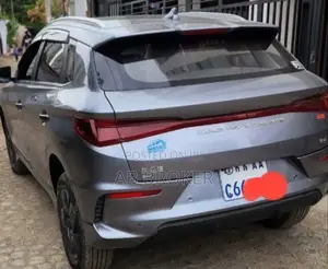 BYD E2 43 kWh 94 hp FWD 2024 Gray