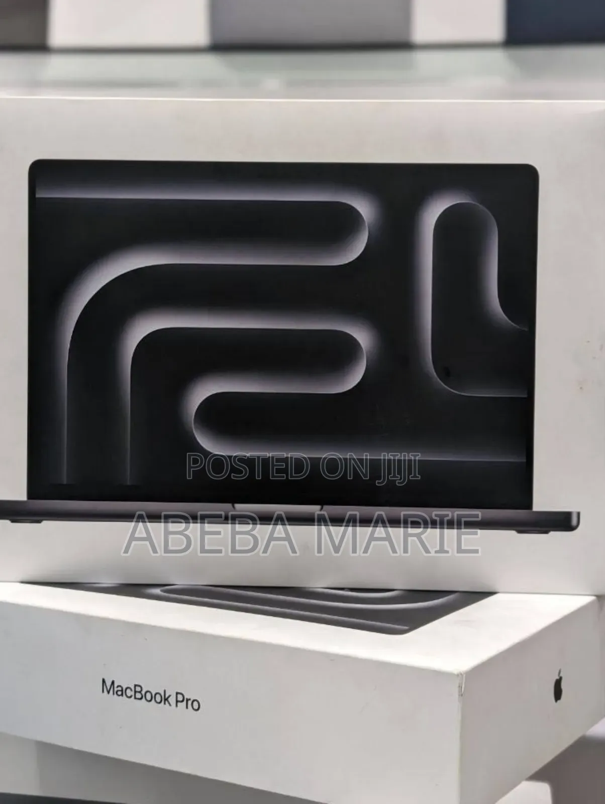 New Apple MacBook Pro 2023 M3 14-inch 36GB Apple M3 Pro SSD 512GB