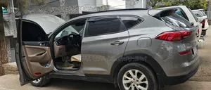 Hyundai Tucson 2020 Pink
