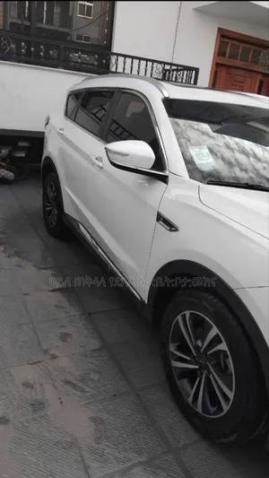 Jetour X70 Plus 2022 White