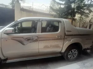 Toyota Hilux 2010 Teal