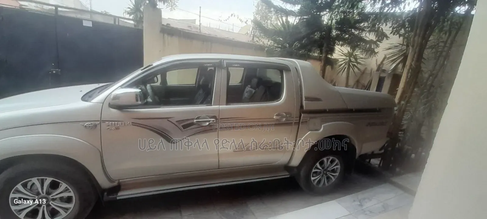 Toyota Hilux 2010 Teal