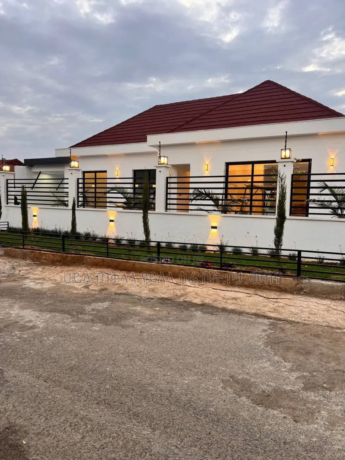 Furnished 4bdrm Villa in Ropack Real State, Oromia-Finfinne for sale