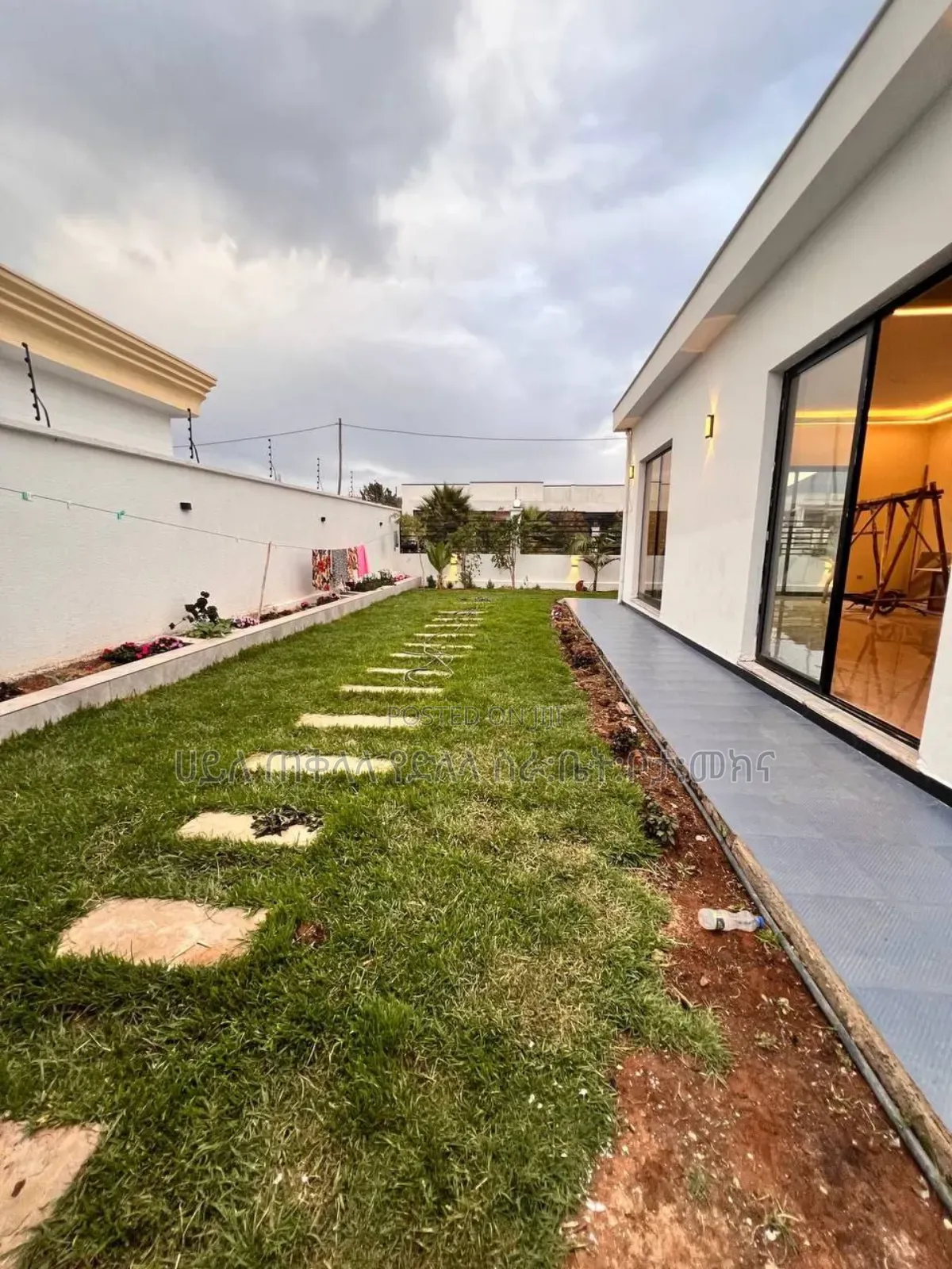 Furnished 4bdrm Villa in Ropack Real State, Oromia-Finfinne for sale