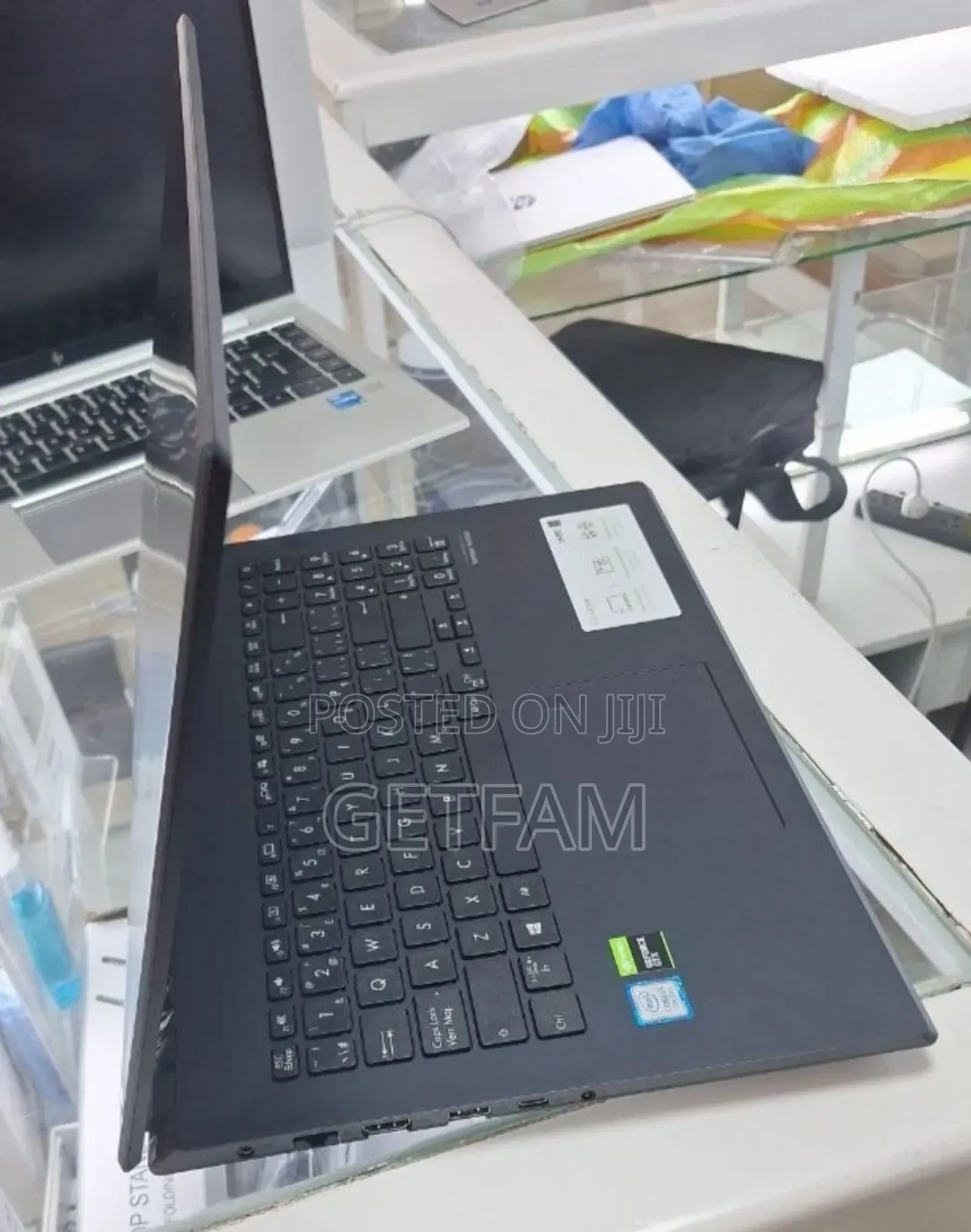 New Laptop Asus ROG Strix G15 8GB Nvidia SSD 512GB