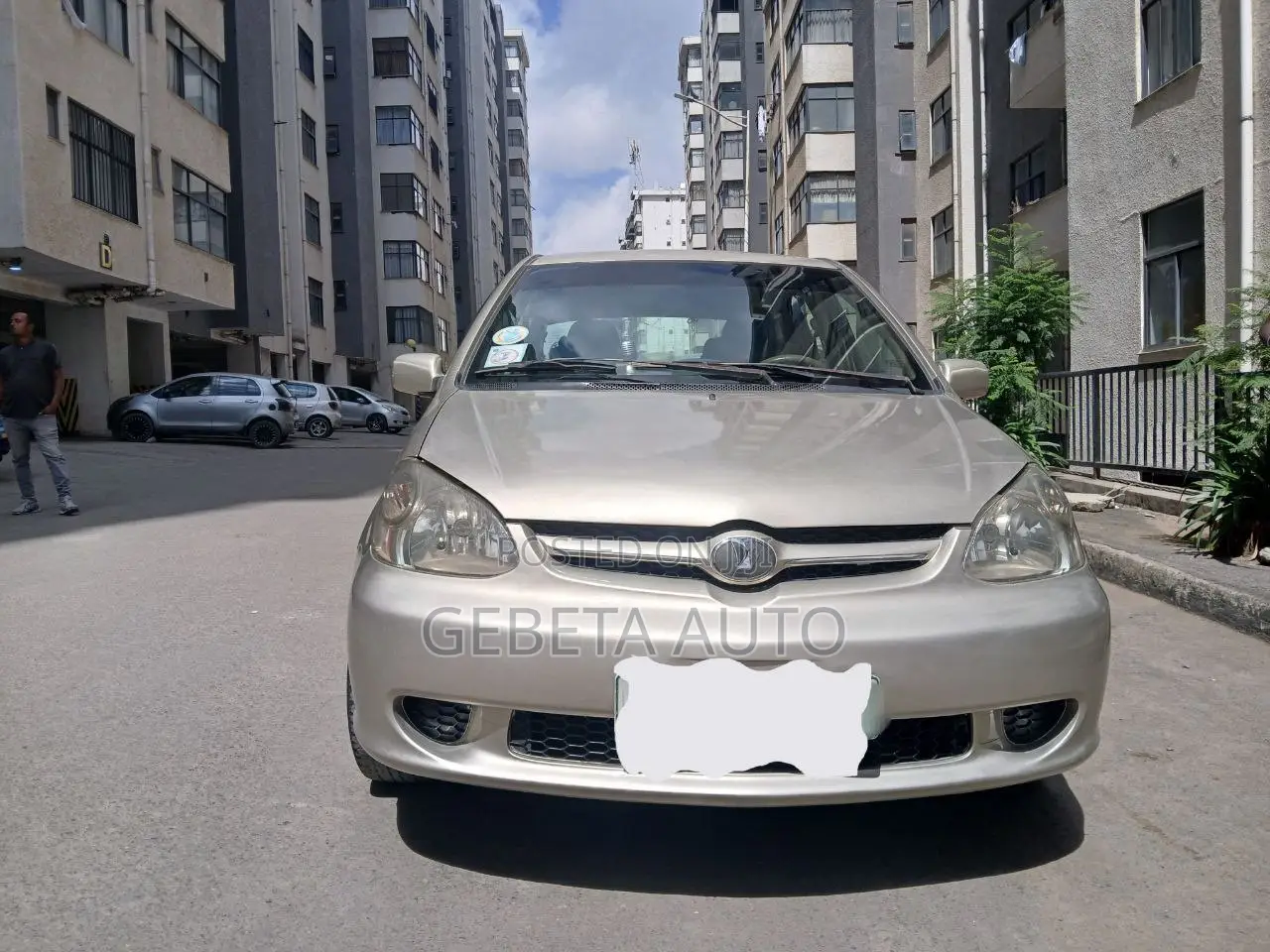 Toyota Platz 2003