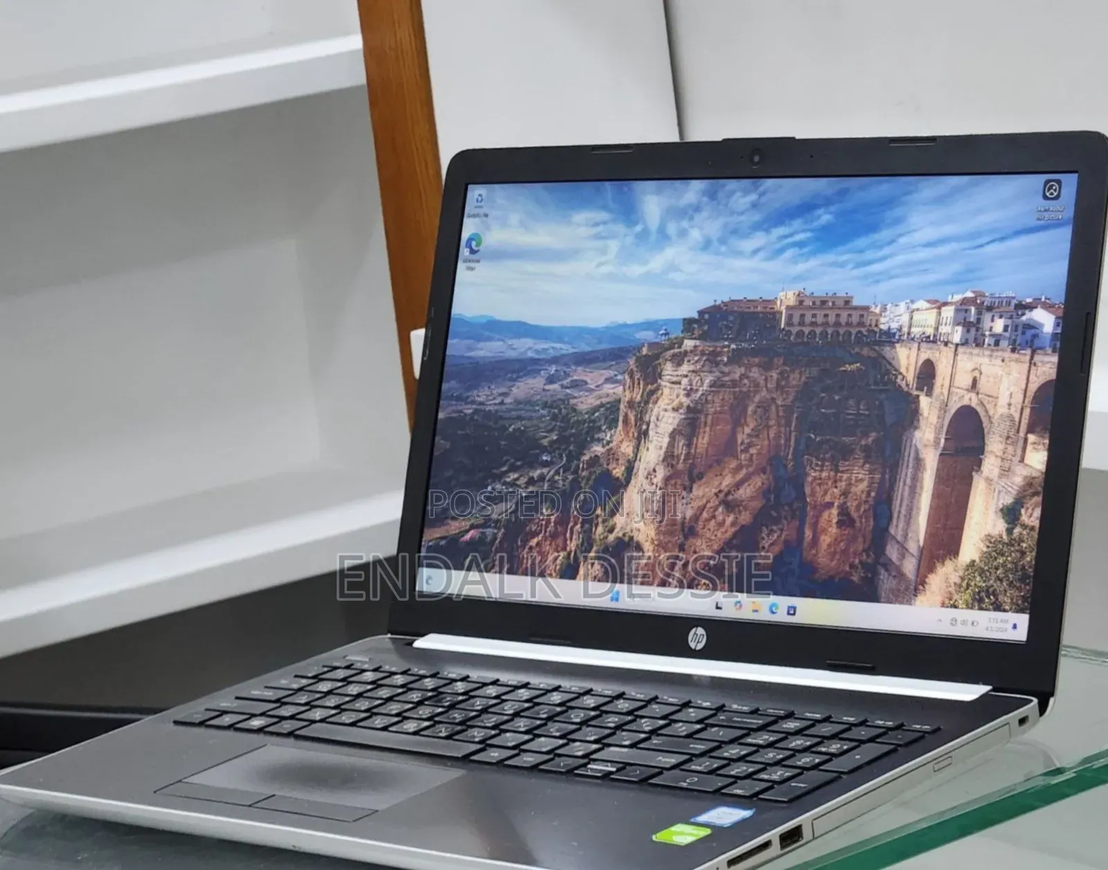 New Laptop HP 8GB Intel Core i7 HDD 1T