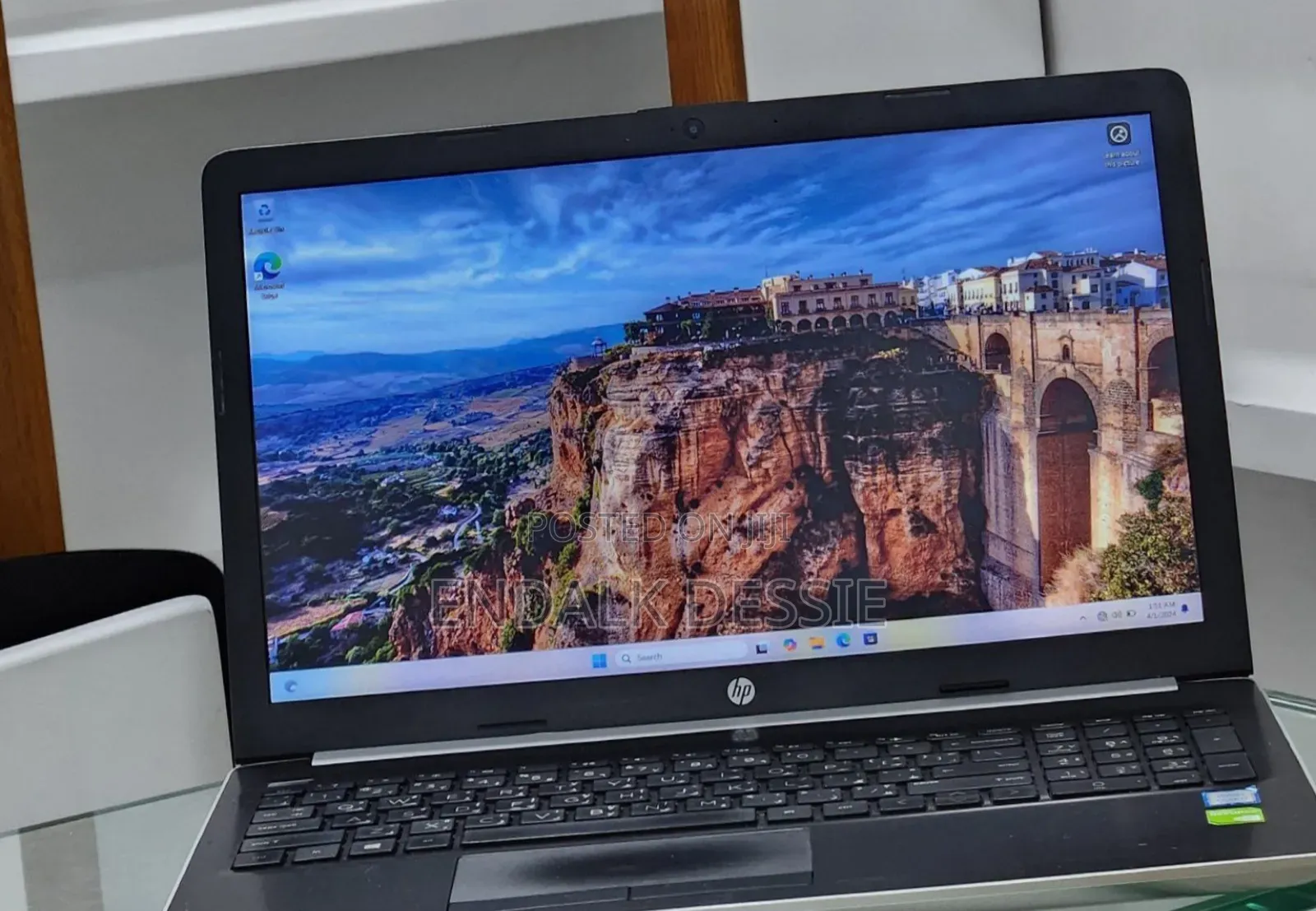 New Laptop HP 8GB Intel Core i7 HDD 1T