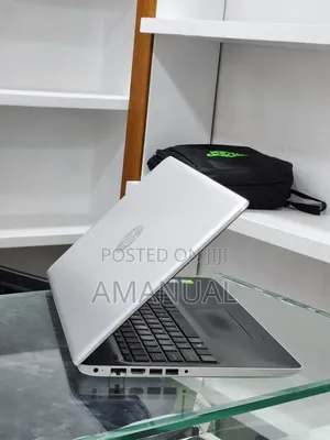 New Laptop HP Stream Notebook 8GB Intel Core i7 SSD 1T