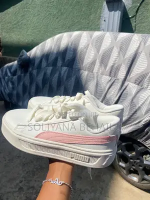 Women’S Puma Shi