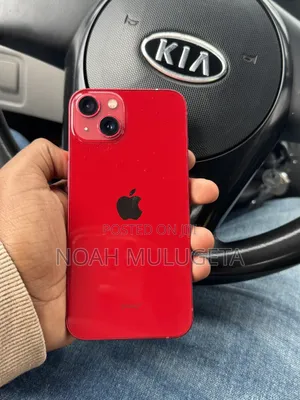 Apple iPhone 13 128 GB Red