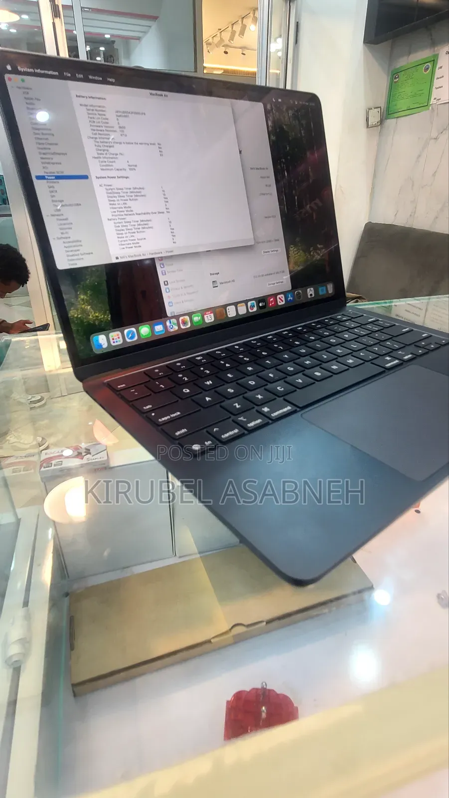 New Laptop Apple MacBook Air 2025 M4 13-inch 16GB Apple M4 SSD 256GB
