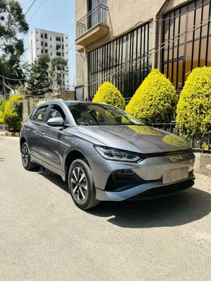 BYD E2 43 kWh 94 hp FWD 2025 Gray
