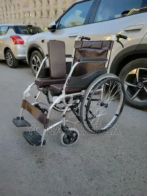Bath Toilet Commode Wheelchair着籤connected to the Handbrake - The Push