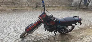 Yamaha DT125 2004 Black