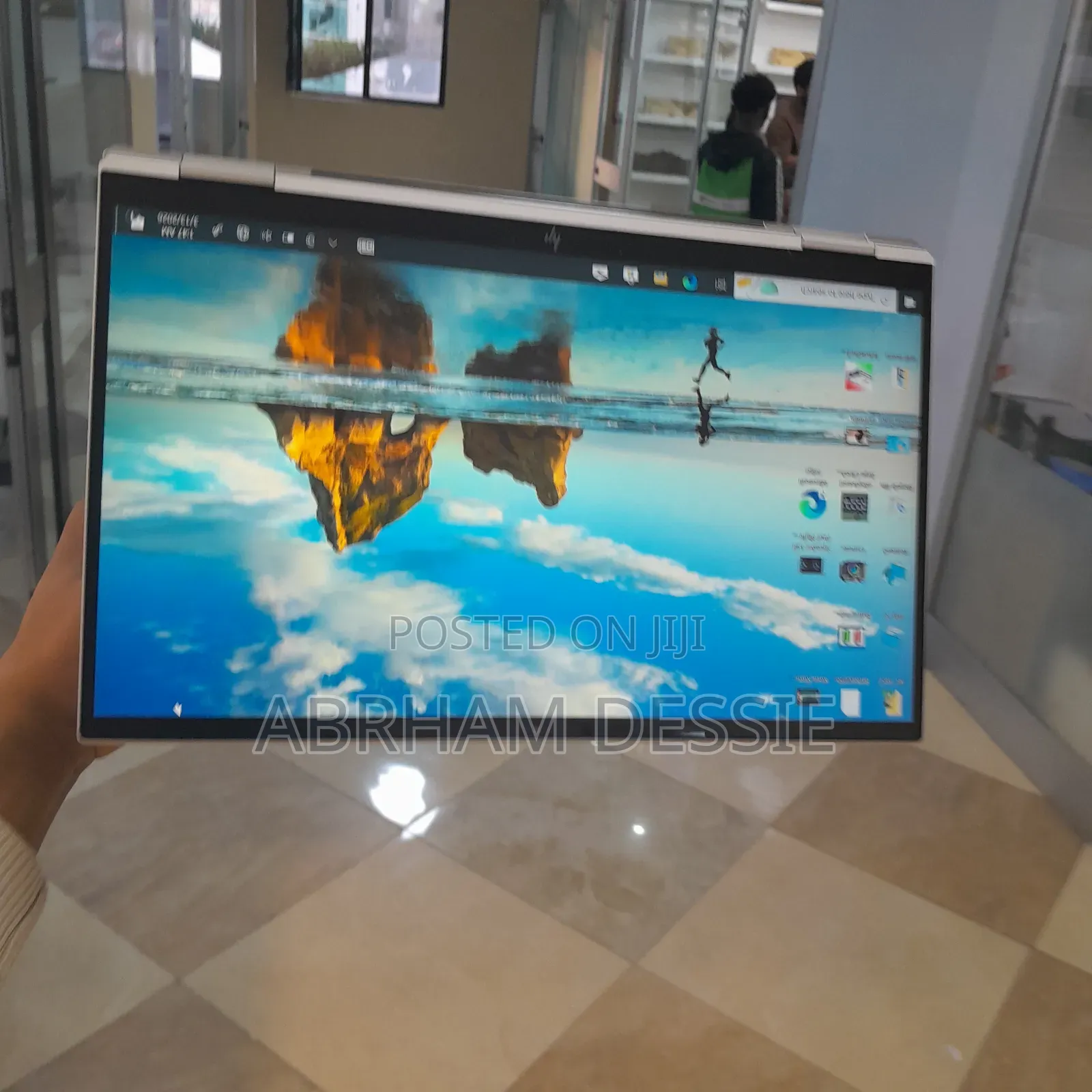 New Laptop HP EliteBook 1040 G8 16GB Intel Core i7 SSD 512GB
