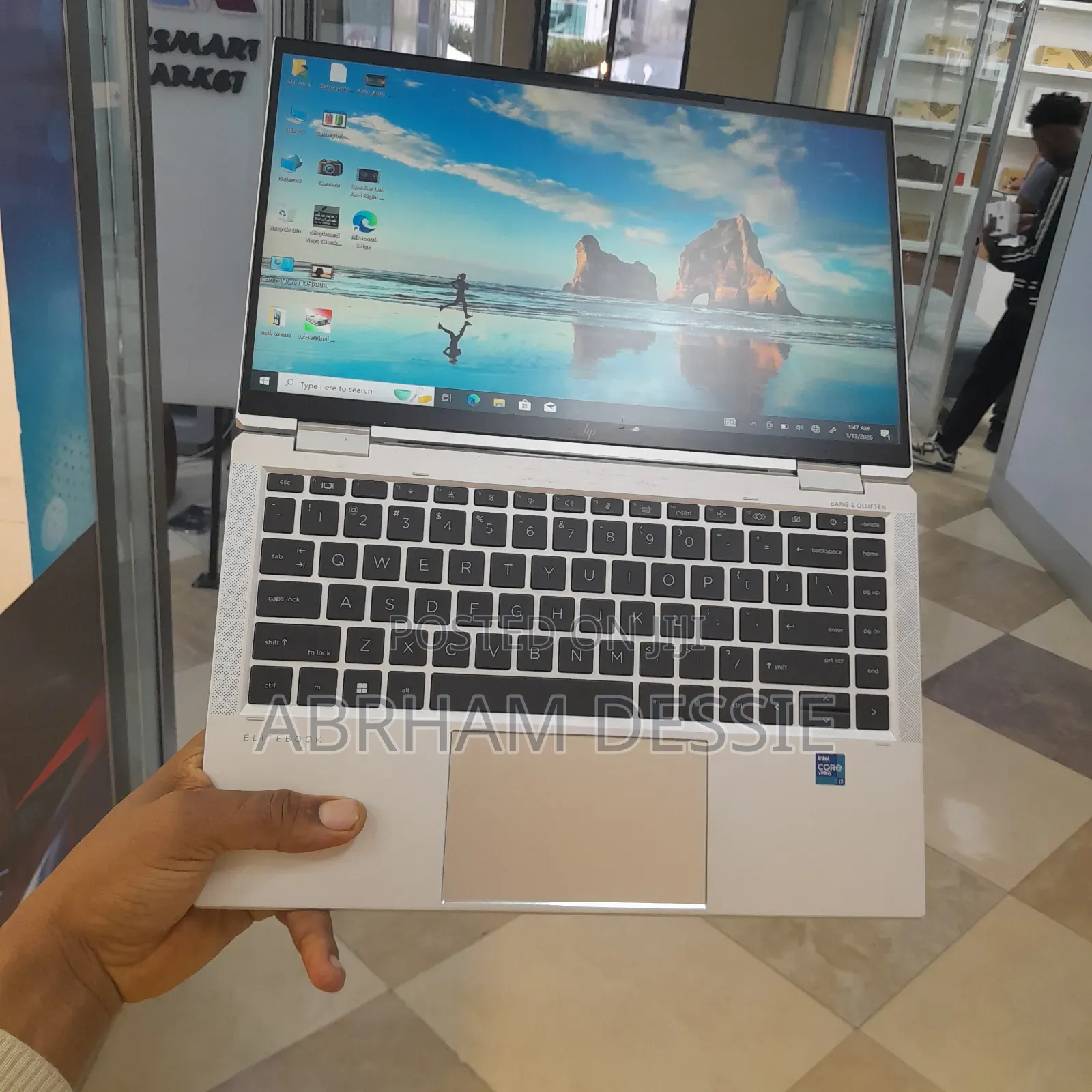 New Laptop HP EliteBook 1040 G8 16GB Intel Core i7 SSD 512GB