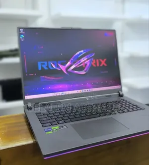 New Laptop Asus ROG Strix G17 16GB Intel Core i9 SSD 1T